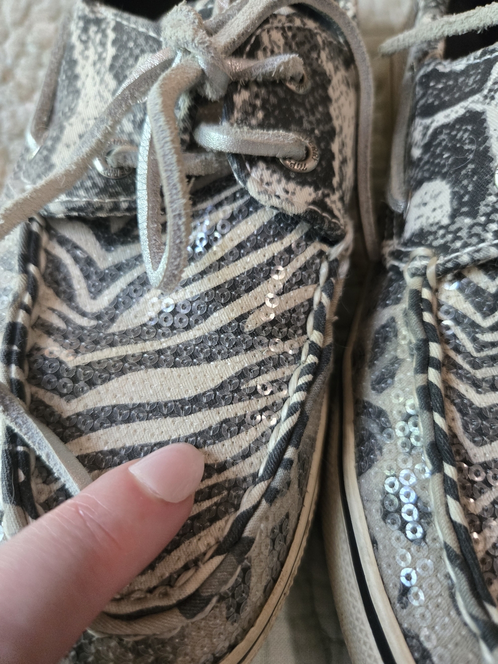 3 For $15 Sperry Girls Zebra Sequin Boat Shoes - Silver/Black - Picture 6 of 10